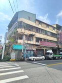 樂福-美國學校角間電梯透店