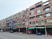 中都美術館/內惟藝文/鼓山高中/臨路透天店住
