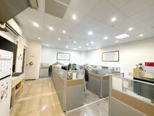 岡山國宅大面寬超大坪數三角窗黃金店面附平車