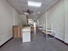 花壇國小成功街 優透天店面