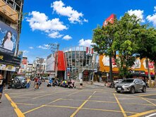 中山商圈肯德基店面+8套房~滿租中