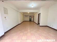 青埔A19捷運稀有臨路透天/A19生活圈/店住兩用