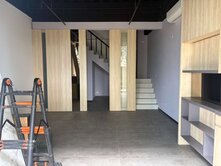 【勝美有禮】輕屋齡大面寬低總價金店面附平車