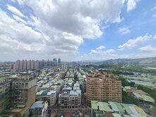 未來中和高中站~心禾匯高樓邊間3房~屋主誠售價可談