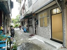 屋主降價熱銷!建工+高醫商圈翻新便宜透天+直接入住