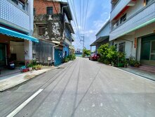 霧峰中投低總價活路車庫透天