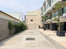「采靚」沙鹿正義路｜四間套房｜雙車別墅