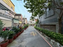 ✨蔡家蓁✨大里十九甲|立仁商圈|邊間輕屋齡雙車美墅