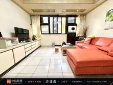 勝利路｜稀有露台二樓