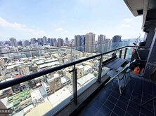 南屯五權光河高樓層視野戶+B1車位