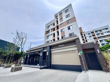 信實小雯🥑龍井市區全新二房+機上休旅車位