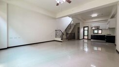 奧林匹克雙車花園別墅！品牌獨賣，屋況超好免整理