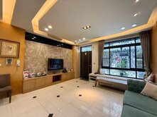 軍功國小🤩四房邊間戶～雙車美墅