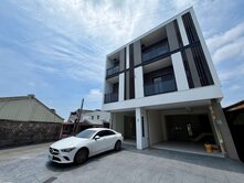 劉展昕~員山鄉公所市區極美店住