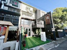 東海雞爪凍旁35坪透店｜5套房＋店面｜售1598萬