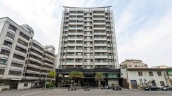  楠梓  吉祥如逸 大兩房平移車位 三面採光大兩房
