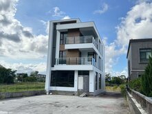 永慶許書豪★冬山近義成商圈雙面路電梯農舍