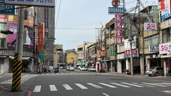 左營大路商圈巷內住四商四方正建地