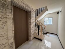 鼎新熱鬧商圈/鼎力路上/全棟翻新/電梯金透店