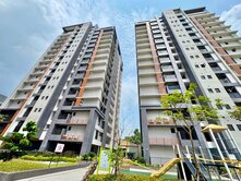 鳳山║春園首綻║邊間高樓層║雙衛室內17坪兩房平車