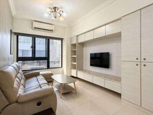 步行5分鐘前金捷運站｜室內15坪衛浴開窗 ｜採光佳