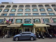 高雄火車站成衣街金雞母透店
