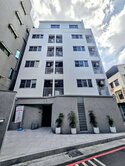 【阿文】全新角間雙面路│大面寬電梯收租美16間透套