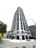 最大直環景雙制震挑高三房車位