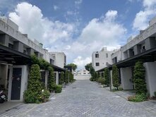 高雄小城面寬雙車別墅#精美裝潢#超大地坪