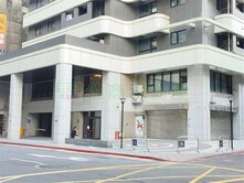 專約 🏠 西門町▲窗店面🏠住商林可縈