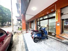 油廠捷運黃金店面#有騎樓室內挑高自用收租首選