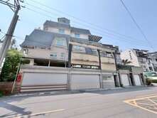 【八卦寮商圈】超大面寬車墅