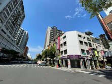 鹽埕新樂市集#文青商圈#近捷運.駁二 商五透店