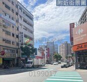 龍安商圈方正美建地　文中路旁、近龍安國小、國道２