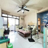 錦和公園邊間活巷三樓雙和醫院商圈