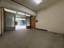 正長春路上\大樓價買到大地坪透天\趕緊來看\