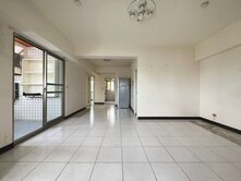 近市區經國綠園道低總價卓越芳庭投資自住成家三房