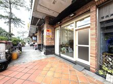 挑高樓店附平車|巨蛋自由黃昏市場微笑公園