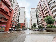 亞灣-每坪22萬摩天輪景觀大三房-雙衛開窗