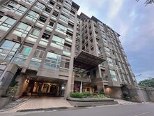 復興崗阿曼室內車位