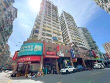 近鼎山家樂福輕軌C27稀有超大坪數露台3房+車位
