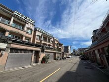 ✨沙鹿北勢商圈｜30坪大地坪．臨路車庫質感美墅