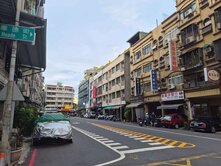 建工商圈~近建興市場正路上曾翻新+貨梯透天店面