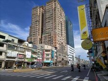 東區*大同路國寶大樓*52大建坪3房+車位