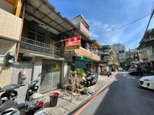 新板特區旁都更透天厝