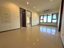 海都海景三房雙B2平車~只買一車位開價1230萬