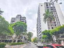 中山近松江南京捷運｜三角窗挑高商辦店鋪附雙車位