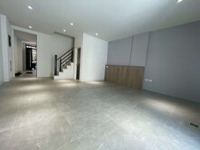 近成大城開元路名師設計整新裝潢6套房車庫透天