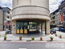 中和房屋買賣✟仁愛街三角窗金店㊣買佳寓找佳諭