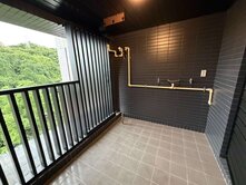 景安文匯朝北邊間三房車位